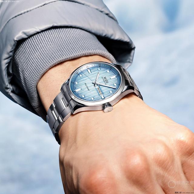 瑞士美度表推出舵手系列千禧冰川蓝腕表